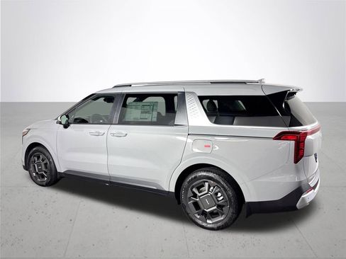 New 2026 Kia Carnival EX image 8