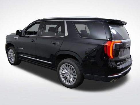 Used 2025 GMC Yukon Denali w/ Denali Reserve Package AWD/4WD image 7