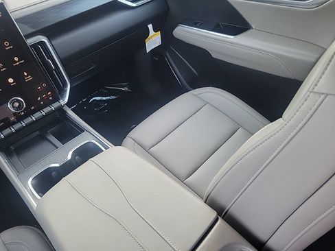 New 2026 GMC Acadia Elevation w/ Black Edition FWD image 13