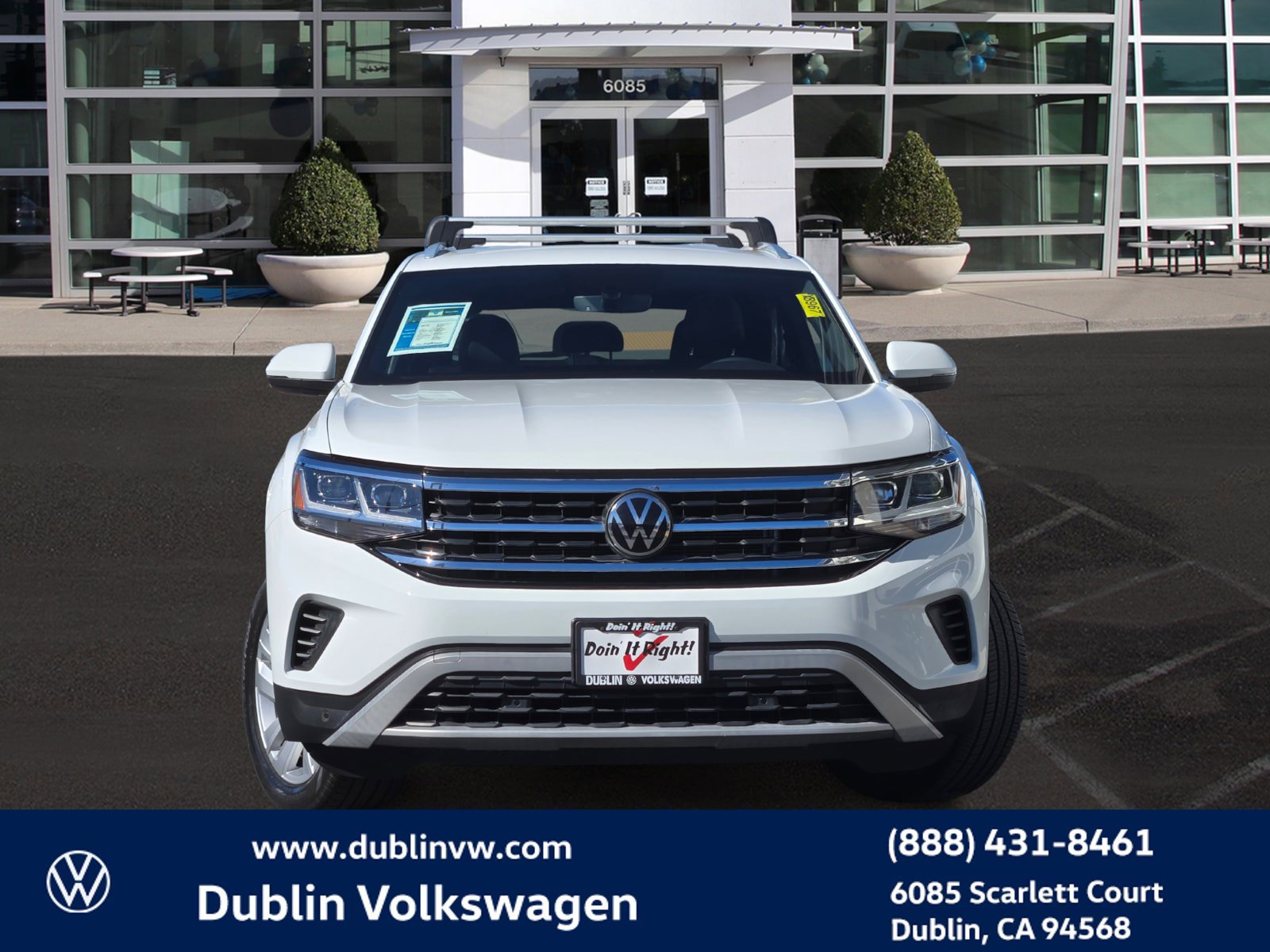 Certified 2023 Volkswagen Atlas Cross Sport SE FWD image 2