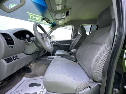 Used 2017 Nissan Frontier SV image 17