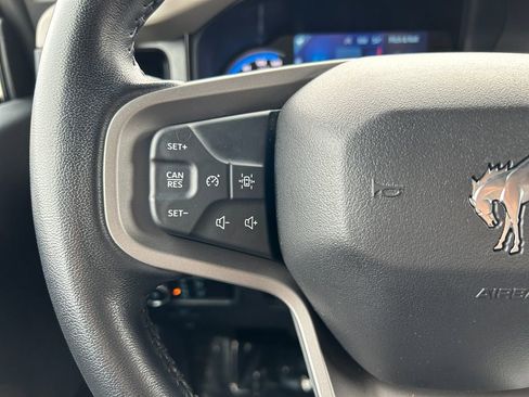 Used 2023 Ford Bronco Wildtrak image 17