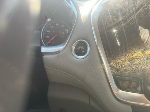 Used 2020 Chevrolet Traverse LT w/ LPO, Floor Liner Package image 53