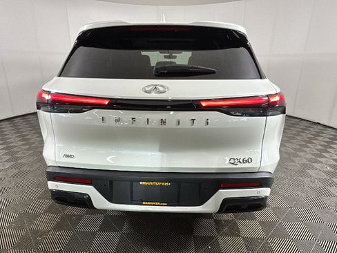 Used 2024 INFINITI QX60 Luxe AWD/4WD image 3