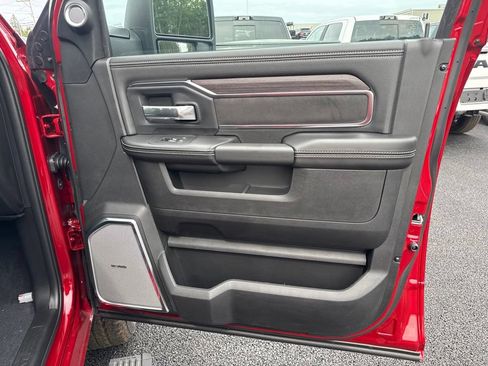 New 2026 RAM 2500 Laramie AWD/4WD image 29