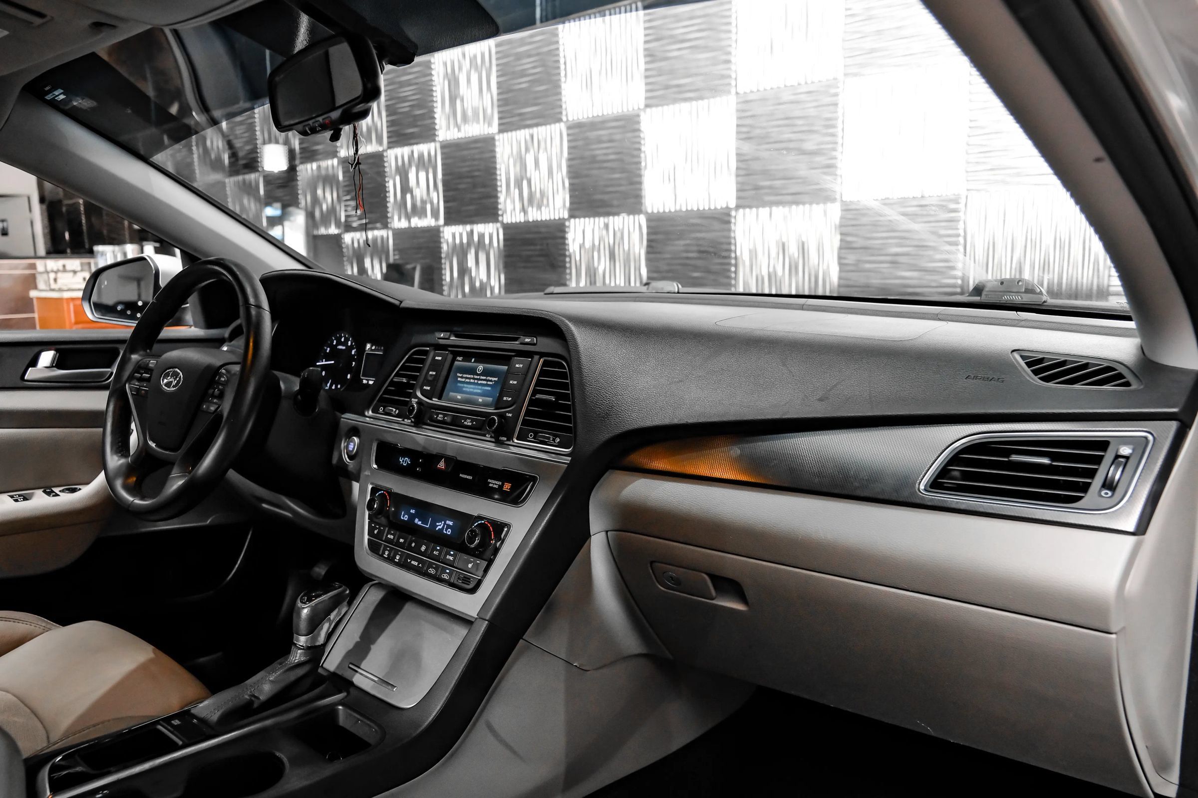 Used 2015 Hyundai Sonata Sport w/ Option Group 03 FWD image 10
