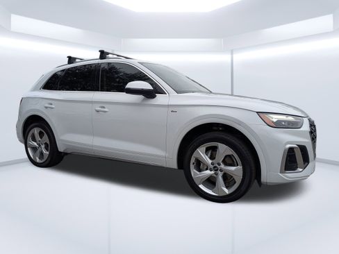 Used 2022 Audi Q5 2.0T Premium Plus w/ Premium Plus Package image 1