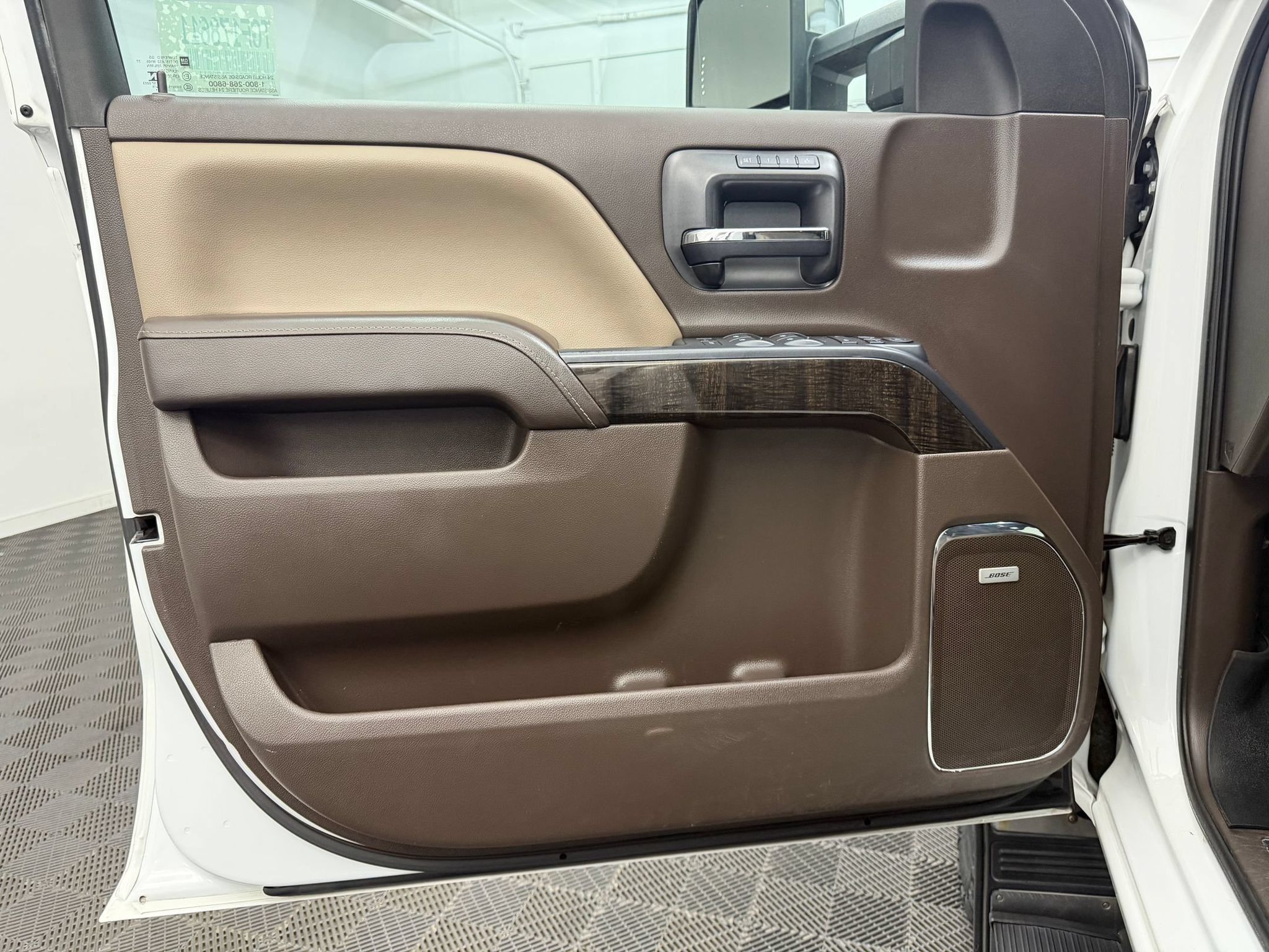 Used 2016 GMC Sierra 2500 Denali w/ Driver Alert Package AWD/4WD image 12