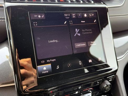 Certified 2023 Jeep Grand Cherokee L Laredo image 25