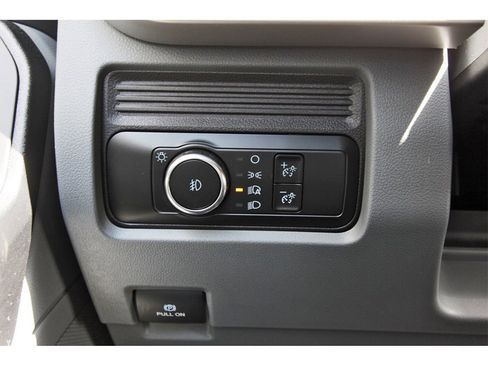 Used 2024 Ford F550 4x4 SuperCab Super Duty image 19