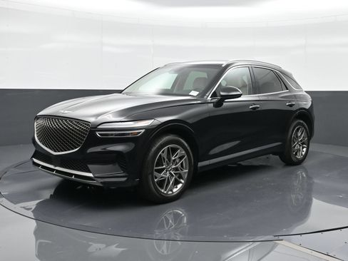 Certified 2024 Genesis GV70 2.5T AWD/4WD image 1