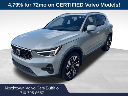Certified 2024 Volvo XC40 B5 Plus w/ Protection Package Premier image 1