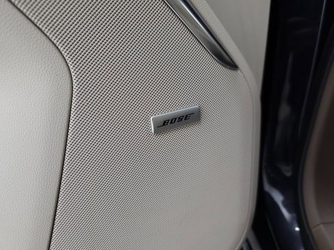 Used 2023 GMC Yukon Denali w/ Advanced Technology Package image 15