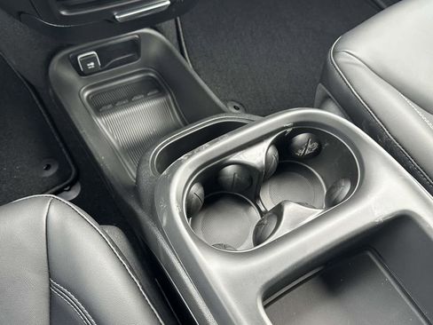 New 2026 Chrysler Pacifica Select image 17