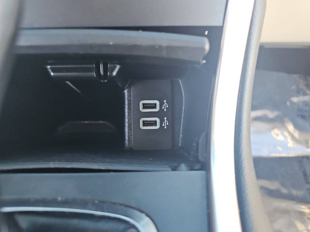 Used 2017 Ford Edge Titanium AWD/4WD image 26