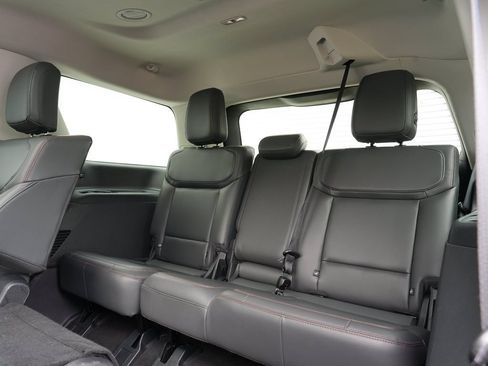 Used 2025 Ford Expedition Active AWD/4WD image 27