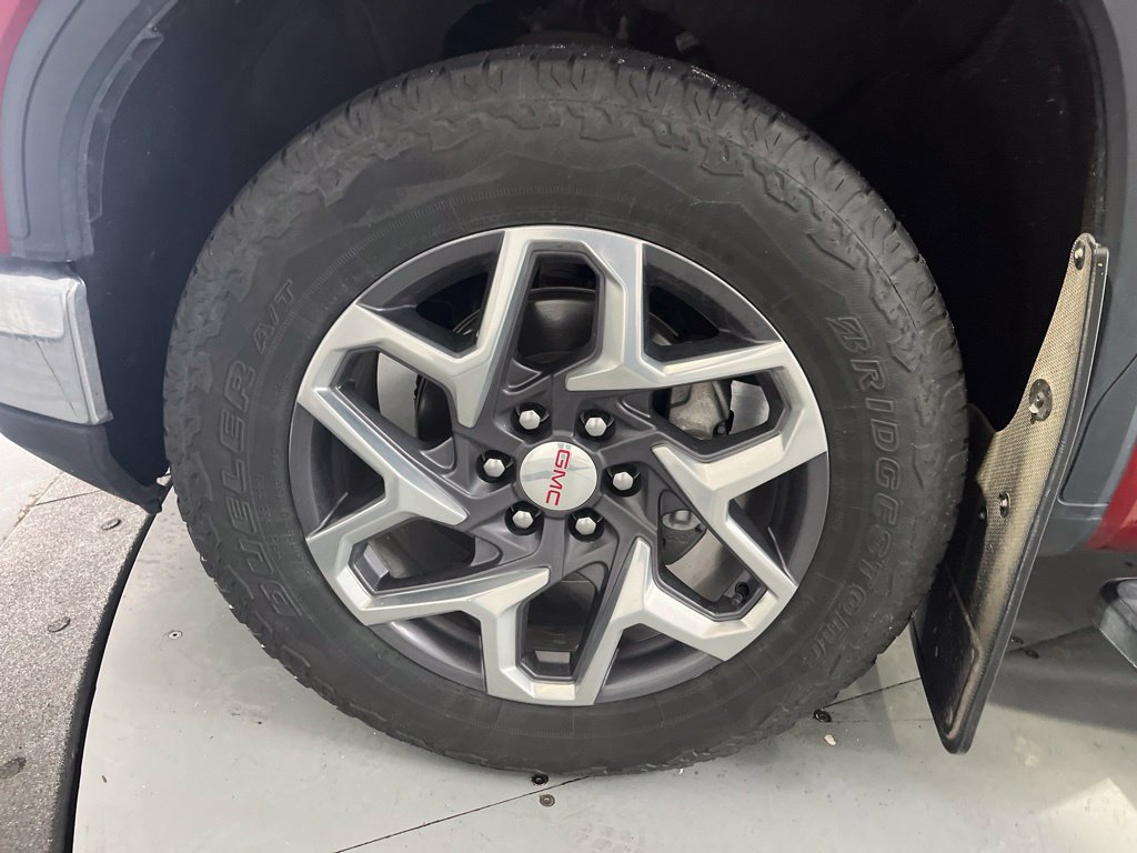 Used 2023 GMC Sierra 1500 SLT w/ SLT Convenience Package AWD/4WD image 10