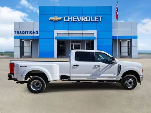 Used 2024 Ford F350 XLT image 10
