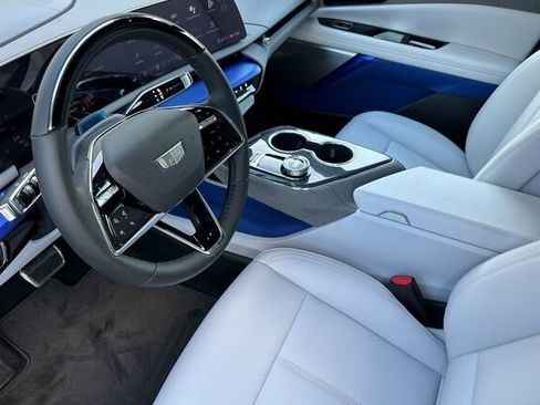 New 2026 Cadillac Optiq Luxury 1 image 10