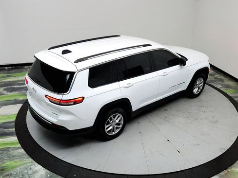 Used 2021 Jeep Grand Cherokee L Laredo w/ Luxury Tech Group I AWD/4WD image 33