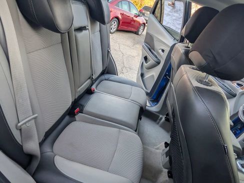 Used 2013 Buick Encore FWD image 18