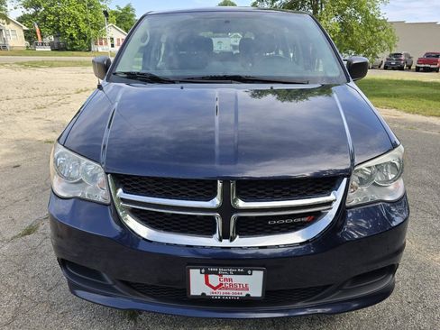 Used 2014 Dodge Grand Caravan American Value Package FWD image 2