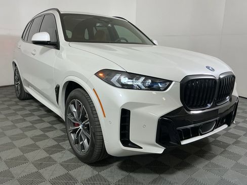 New 2026 BMW X5 xDrive50e w/ M Sport Package image 4