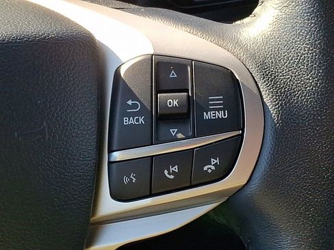 Used 2023 Ford Explorer XLT image 23