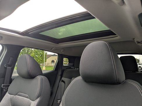 New 2025 Nissan Kicks SV w/ SV Premium Package FWD image 25