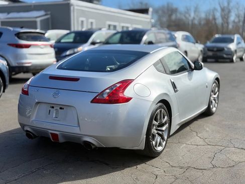 Used 2014 Nissan 370Z Coupe image 6