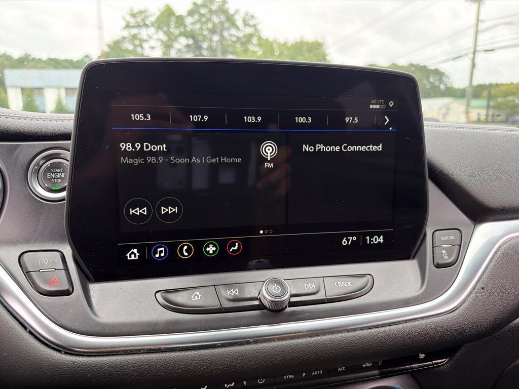 Used 2025 Chevrolet Blazer LT FWD image 10