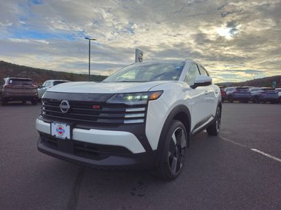 New 2025 Nissan Kicks SR