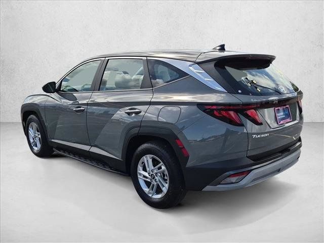 Certified 2025 Hyundai Tucson SE FWD image 8