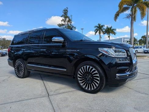 Used 2019 Lincoln Navigator Black Label image 2