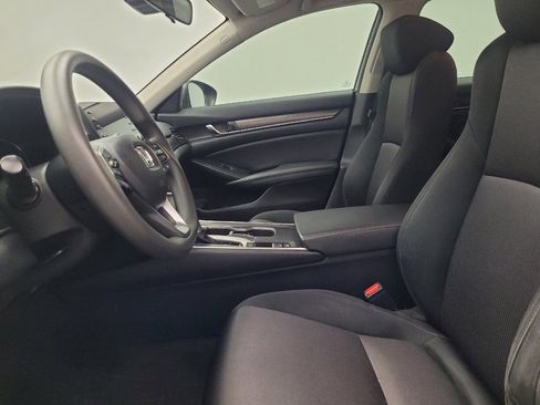 Used 2019 Honda Accord LX image 17