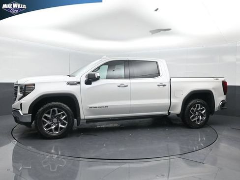Used 2025 GMC Sierra 1500 SLT w/ SLT Premium Package AWD/4WD image 4