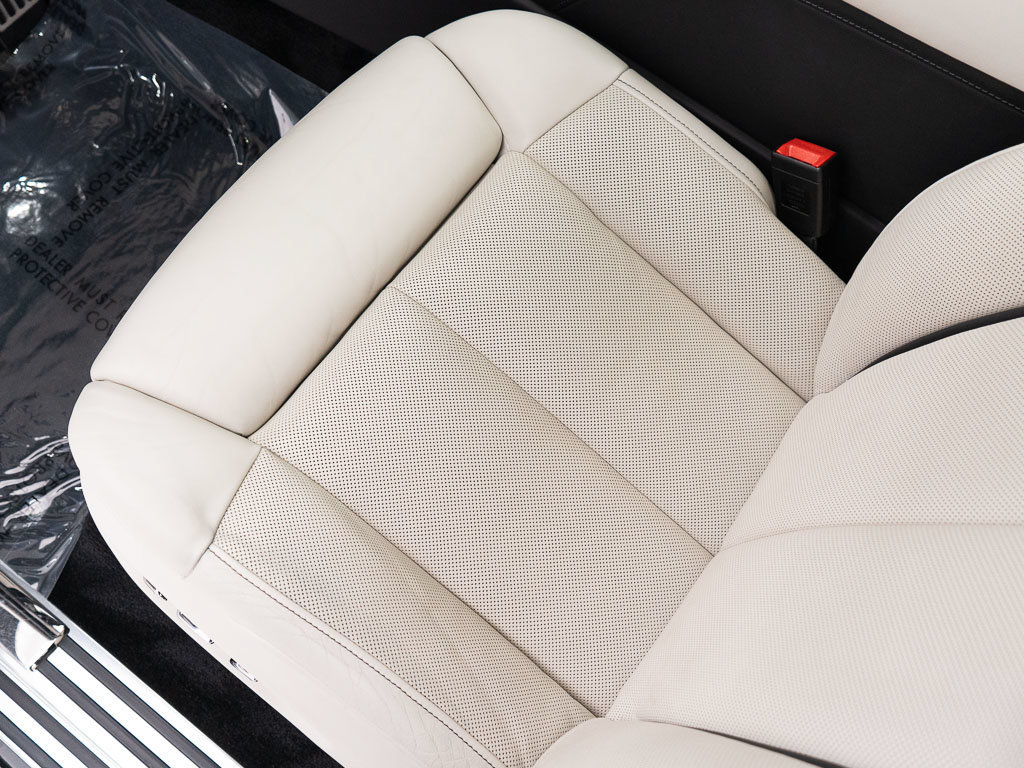 Certified 2018 Rolls-Royce Phantom Sedan RWD image 19