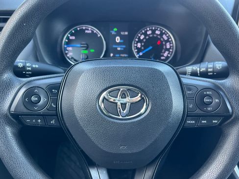 Certified 2022 Toyota RAV4 XLE AWD/4WD image 25