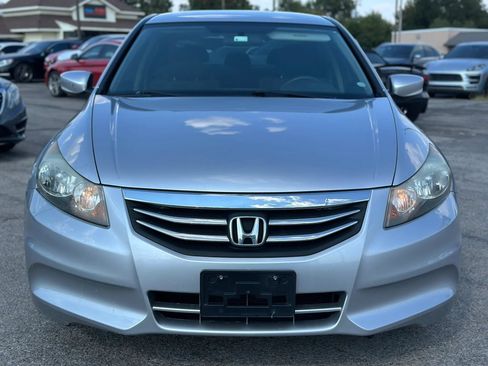 Used 2011 Honda Accord LX-P image 3