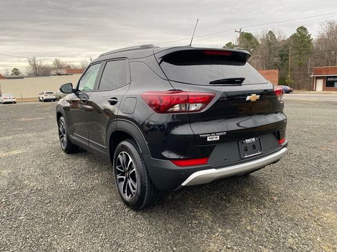 New 2026 Chevrolet TrailBlazer LT w/ LPO, Blackout Package FWD image 5