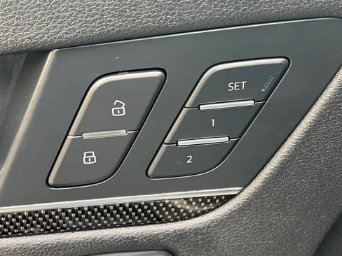 Used 2018 Audi SQ5 Prestige w/ Prestige Package image 37