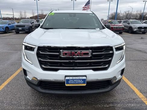 Used 2025 GMC Acadia Elevation image 11