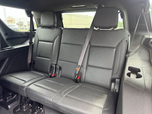 Used 2021 Chevrolet Tahoe Z71 w/ Z71 Signature Package AWD/4WD image 19
