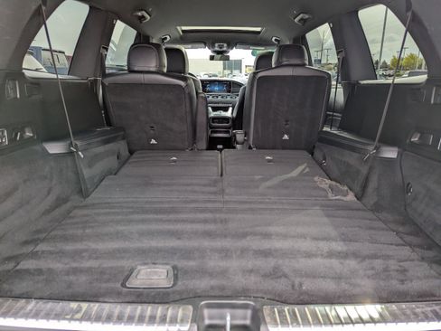 Used 2021 Mercedes-Benz GLS 450 4MATIC image 38