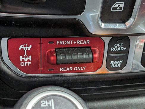 Used 2023 Jeep Wrangler Rubicon image 23