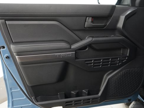 Used 2025 Toyota 4Runner TRD Off-Road image 19