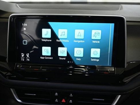 New 2026 Volkswagen Atlas Cross Sport SEL Premium R-Line image 5