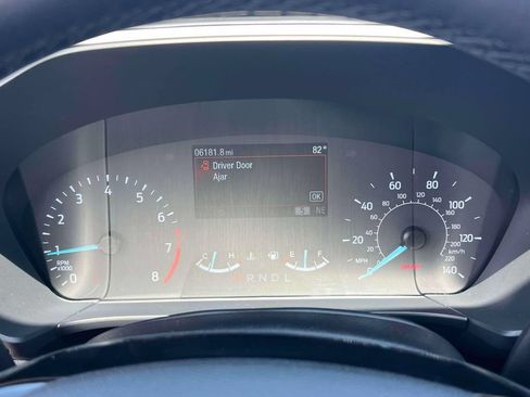 Used 2022 Ford Escape SE w/ SE Sport Appearance Package AWD/4WD image 28
