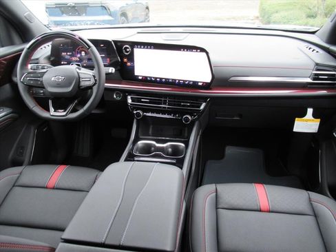 New 2026 Chevrolet Traverse RS image 11