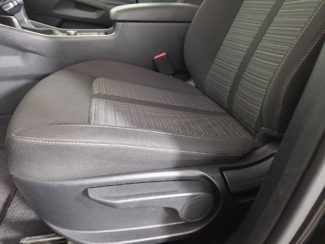 Certified 2025 Kia Sorento LX FWD image 28